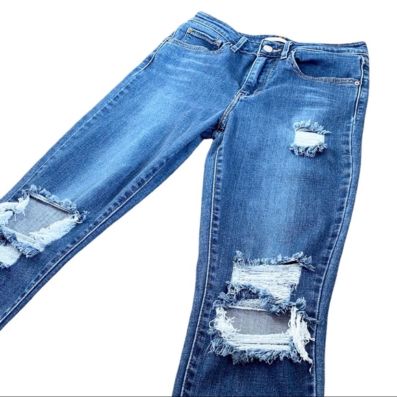 Levi’s 721 High Rise Destroyed Manic Monday Jeans | 27 - Picture 3 of 11